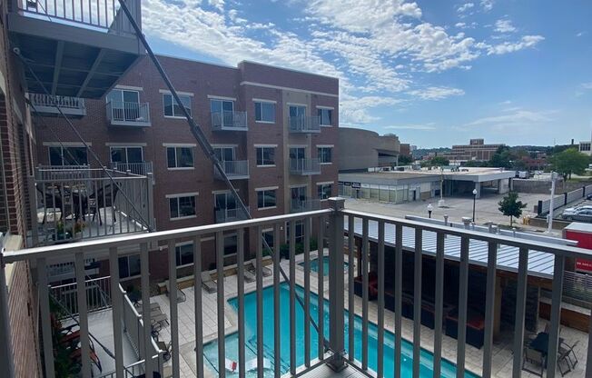 1 bed, 1 bath, 671 sqft, $1,325, Unit 363