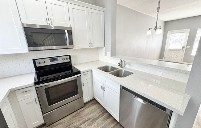 Upgraded Chandler Townhouse!