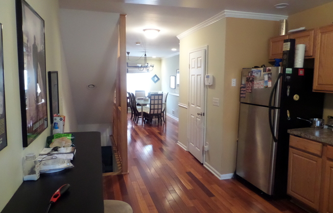 13 S. Decker Ave. - Charming 2 bed, 1 ½ bath Townhouse in Patterson Park