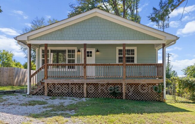 121 GILBERT AVE