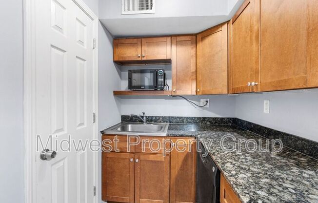 2501 S BIG BND BLVD