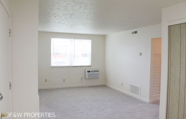 2 beds, 1 bath, 665 sqft, $950, Unit 1732P