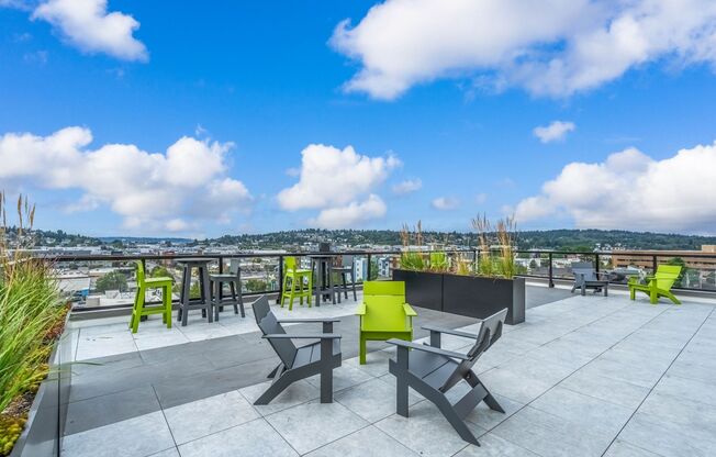 Studio, 1 bath, 261 sqft, $1,395, Unit 406