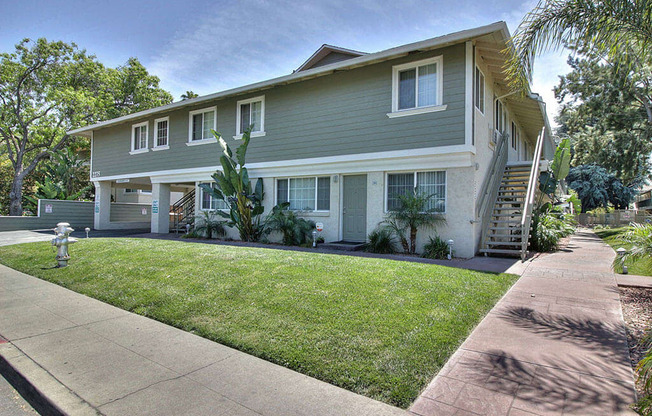 Exquisite Landscaped Porch at Mountain View Place, Mountain View, California