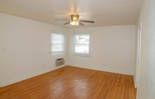 230 Twin Oaks Ave.