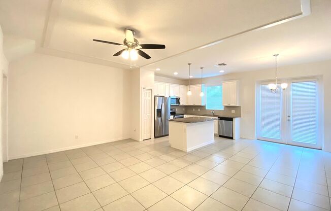 3BD/2.5BA Town Home in Goldenrod Reserve In Orlando - Priced To Rent!