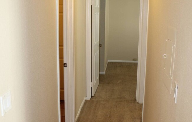 2 beds, 1 bath, $2,400