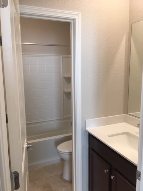 Natomas Crossing Nearly New Rental w/4 Bedrooms
