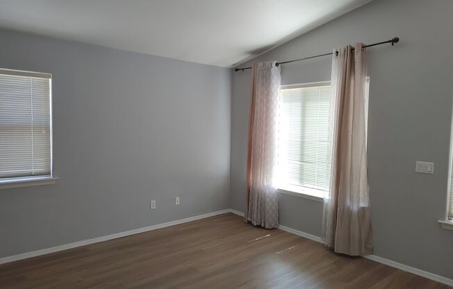 Great Home in Glendale