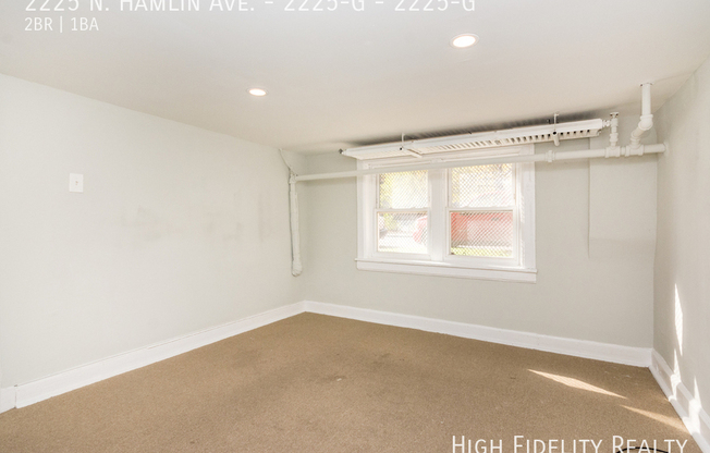 2225 North Hamlin Avenue