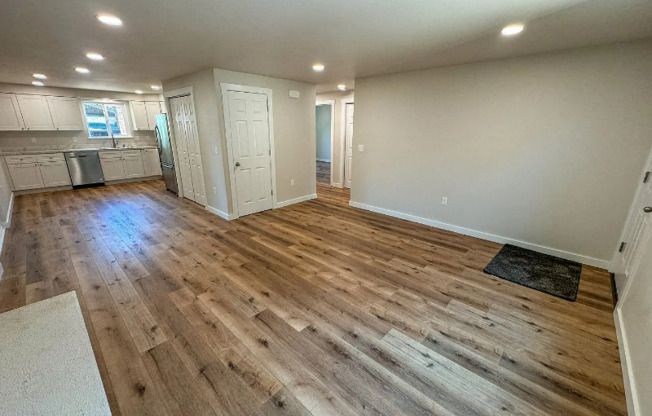 2157 NOMAD CT SE