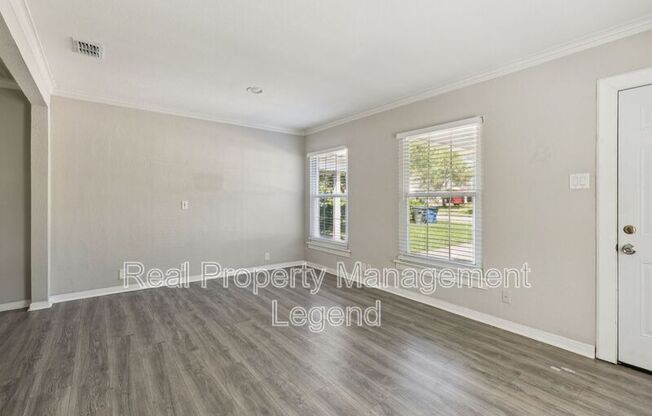 2422 Roanoke Avenue
