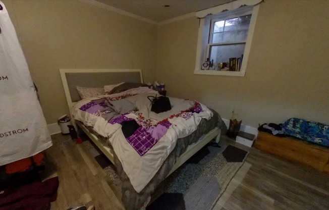 Close to Campus and Aggieville + Off-Street Parking + Washer & Dryer! Available June 4th!