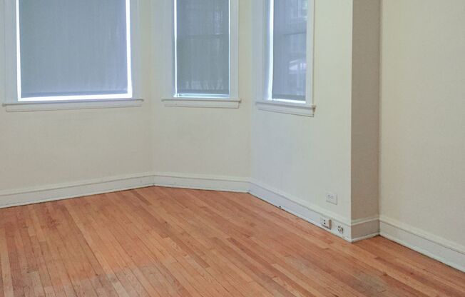 1 bed, 1 bath, 790 sqft, $1,525, Unit 2206-G