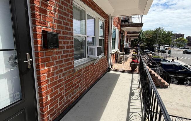 2735 Cropsey Ave