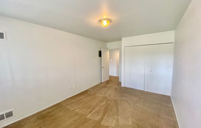 1 bed, 1 bath, 700 sqft, $1,095, Unit #105
