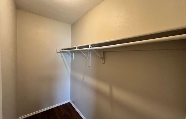 1 bed, 1 bath, 420 sqft, $895, Unit #105