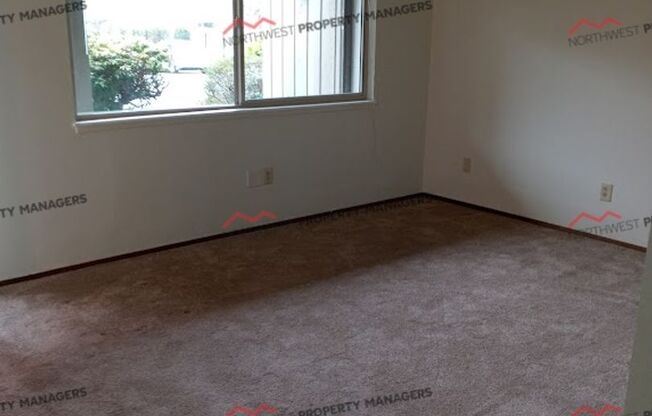 1 bed, 1 bath, 585 sqft, $1,195, Unit B2