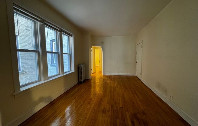 2 beds, 1 bath, $1,500, Unit 1505 #1