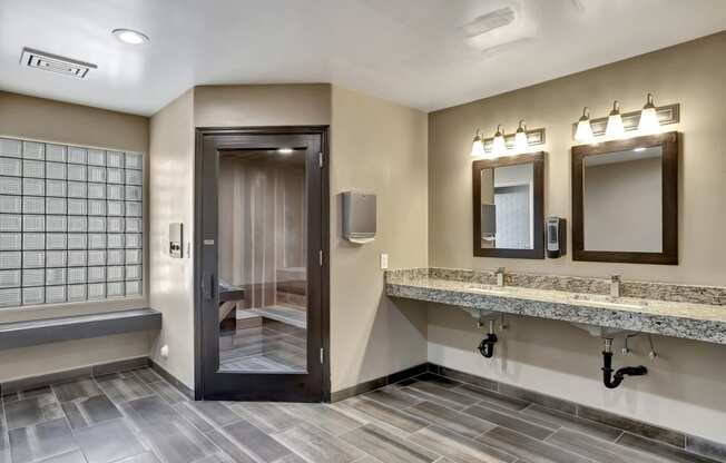 Men's & Women's Locker Rooms w/ Dry Sauna