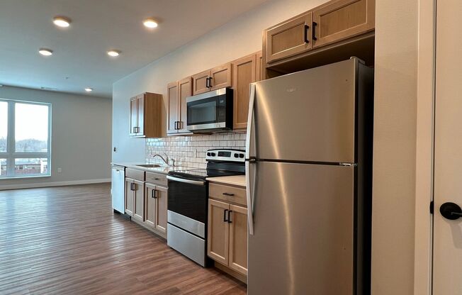 Studio, 1 bath, 569 sqft, $1,600, Unit WR 305-224