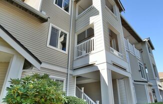 2bd/1ba Lynnwood Condo