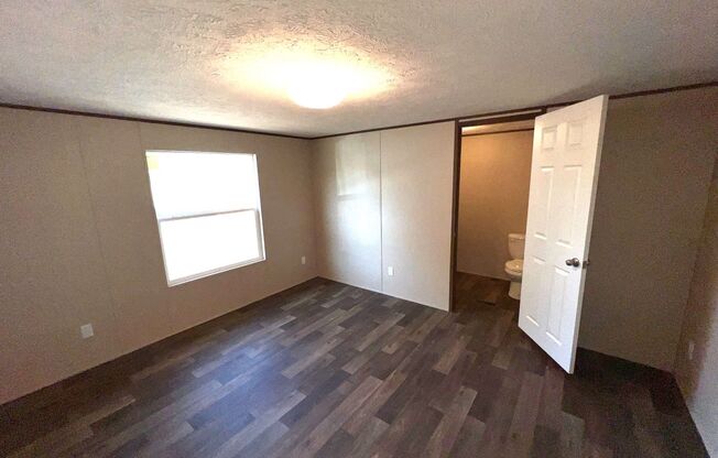 2 beds, 2 baths, $875