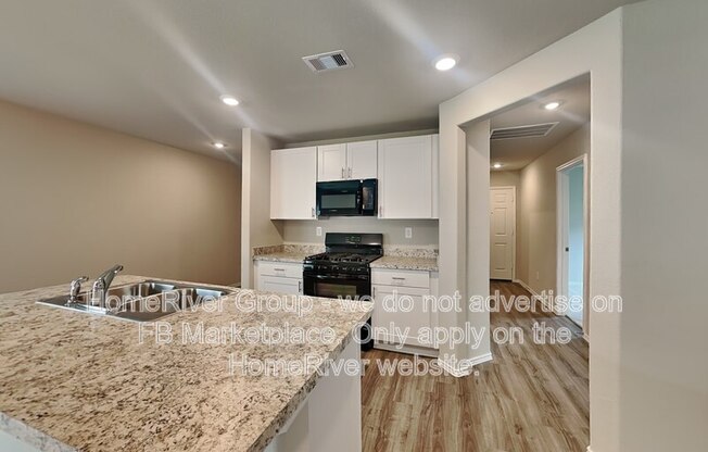 1907 EVENING BREEZE LN