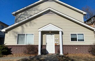 4 beds, 2 baths, $1,650