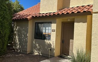 $1,950 3 Beds-2 Baths 1,214 Sq. Ft. Townhome in Gated Community With Pool & Jacuzzi Mesa 85210!