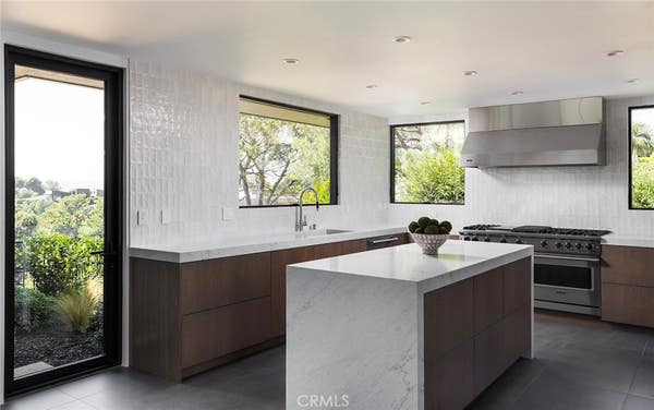 9015 ALTO CEDRO DR