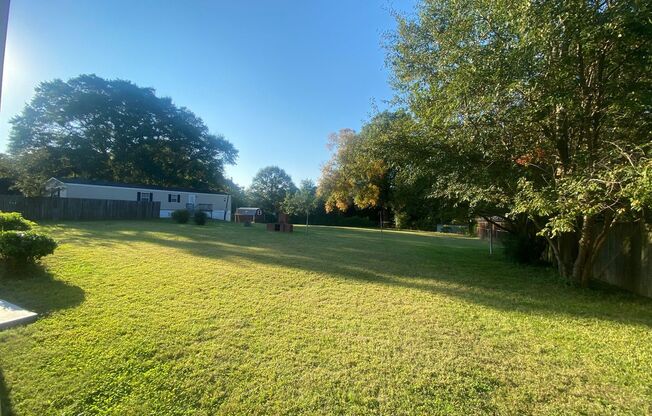 Nice 2 bedroom 1 bathroom home very close to I-85 and HWY 73