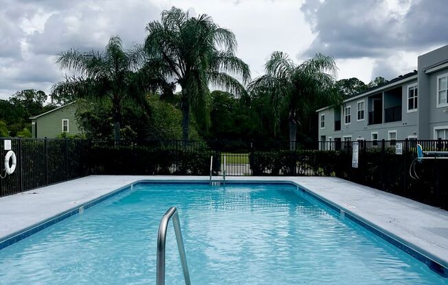 Beautiful Townhouse 3Beds / 2 and Half Bath