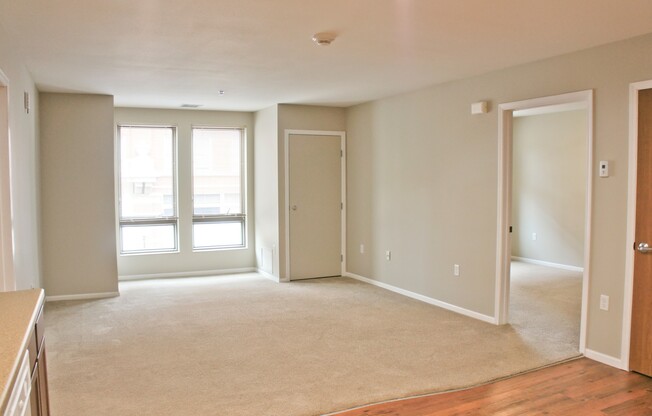 2 beds, 2 baths, 958 sqft, $1,275, Unit 203