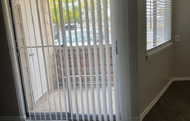 1 bed, 1 bath, 425 sqft, $949, Unit 106