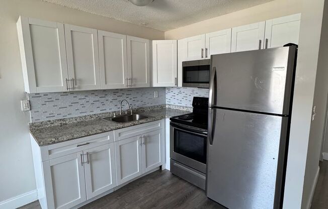 1 bed, 1 bath, 700 sqft, $1,600, Unit 2716 - 11B