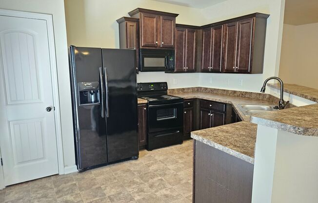 Nice 3 bed 2.5 bath Townhouse located in Acworth