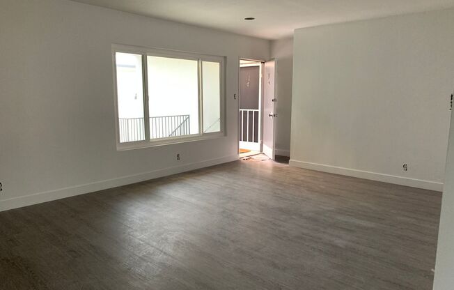 2 beds, 2 baths, $3,095, Unit 11