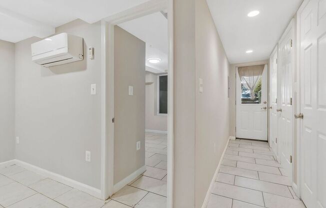 424 19th NE  Unit A