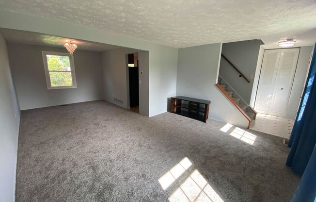 Beautiful Home for Lease in Reserve Township / Observatory Hill