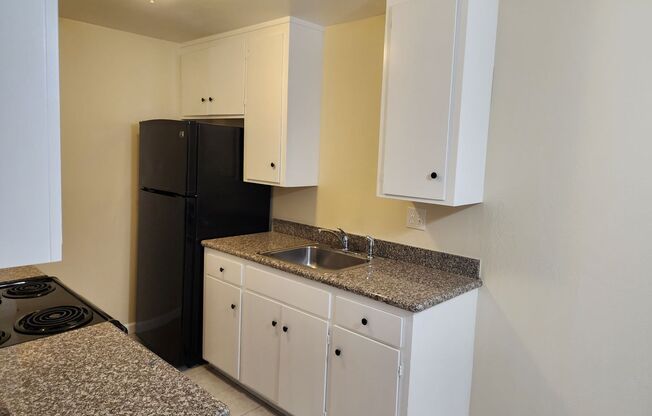 1 bed, 1 bath, $2,195, Unit 04