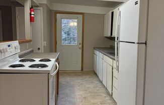 3 beds, 1 bath, $1,124, Unit 1