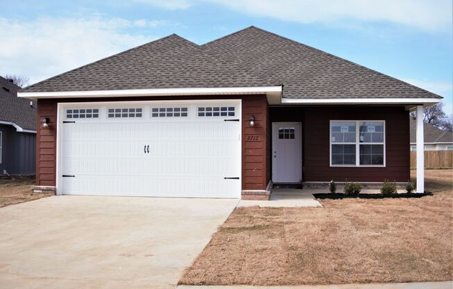 3 Bedroom, 2 Bath Home in Valley View- Coming available in April