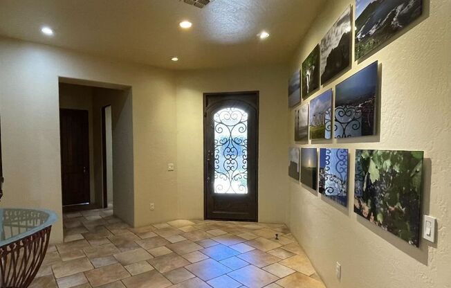 On GOLF COURSE LOT - 3 Bed/3Bath GATED Community, Single Story