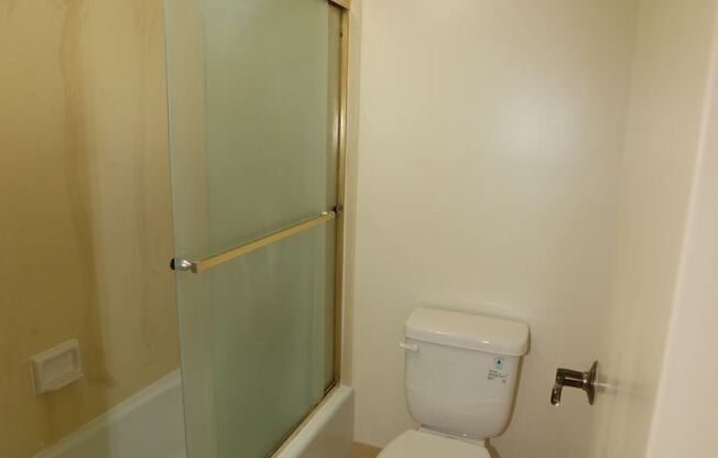 1717 Mott-Smith Dr. #1207
