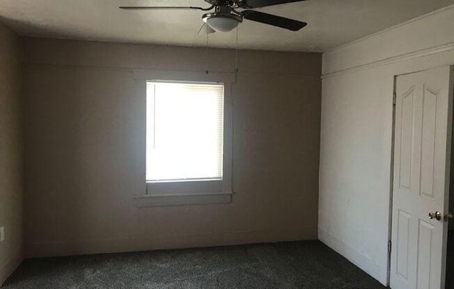 2 beds, 1 bath, $1,150