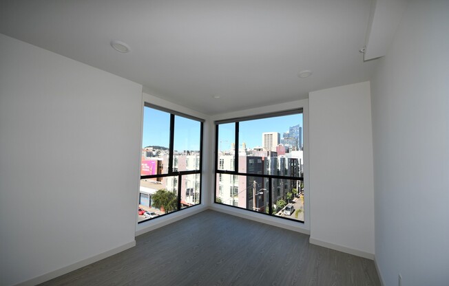 Studio, 1 bath, 402 sqft, $2,910, Unit 1335 Folsom St, Unit 306