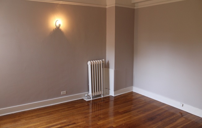 1 bed, 1 bath, 844 sqft, $1,425, Unit 1N