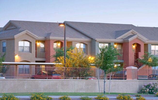 San Lucas Apartments