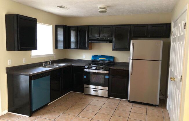 3 beds, 2 baths, $1,730